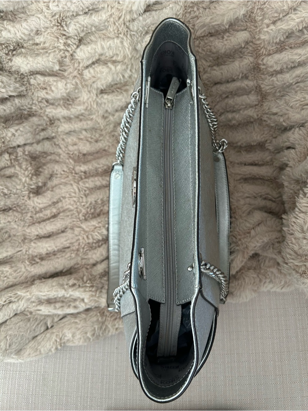 Michael Kors Metallic Silver Saffiano Tote with Matching Wallet - Picture 8 of 16